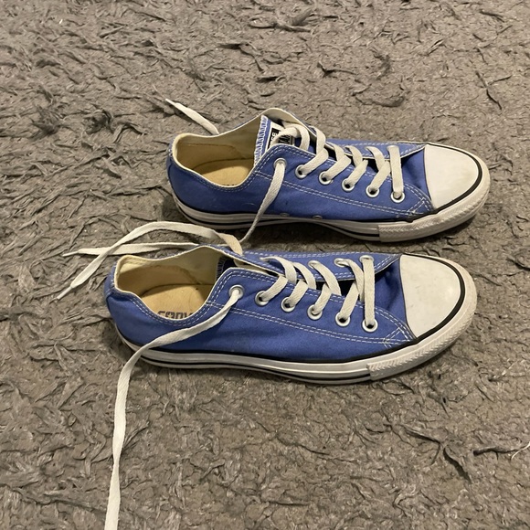 Blue Converse All Star Low Top Chuck Taylor Size 7 - Picture 2 of 3